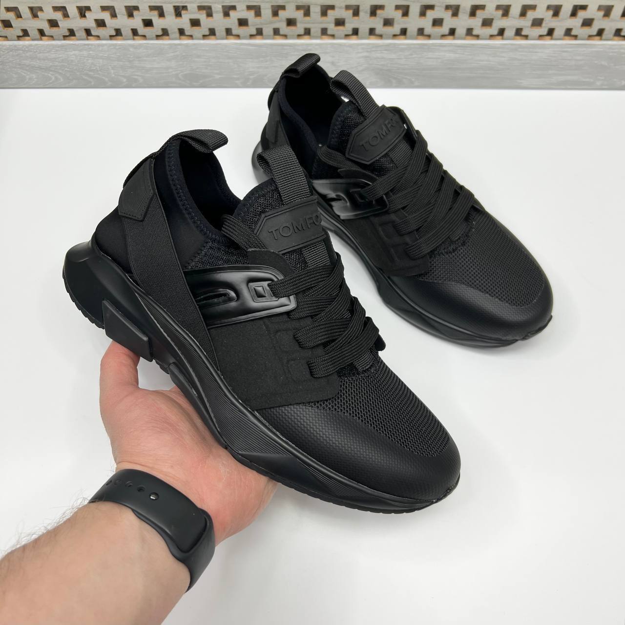 Tom Ford стильные кроссовки BP-31719 Tom Ford стильные кроссовки BP-31719