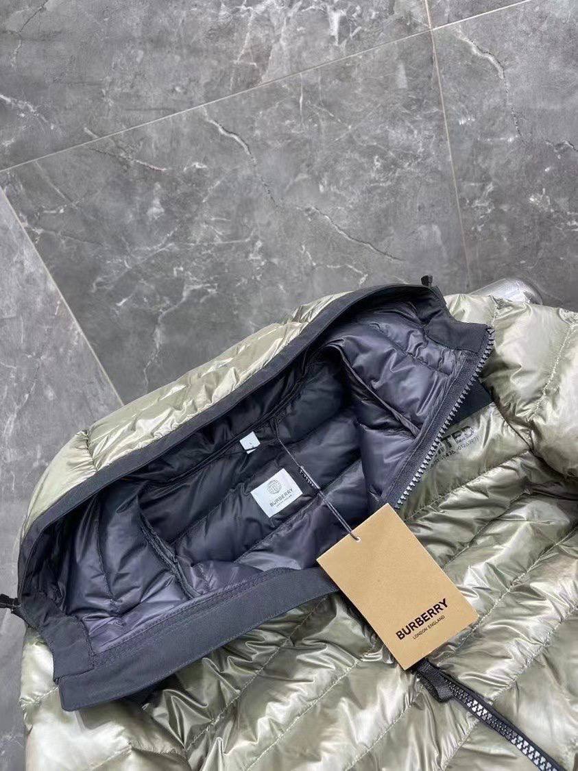 Стильная куртка Burberry BP-39087 Стильная куртка Burberry BP-39087