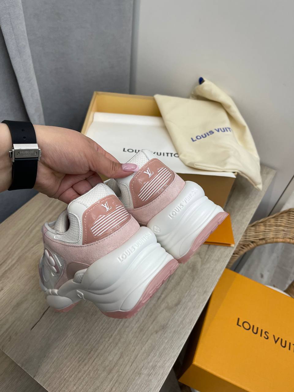 Дизайнерские кроссовки Louis Vuitton BP-48757 Дизайнерские кроссовки Louis Vuitton BP-48757