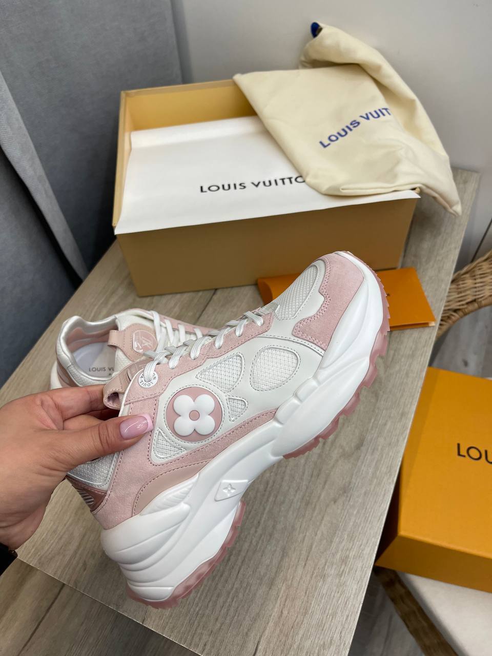 Дизайнерские кроссовки Louis Vuitton BP-48757 Дизайнерские кроссовки Louis Vuitton BP-48757