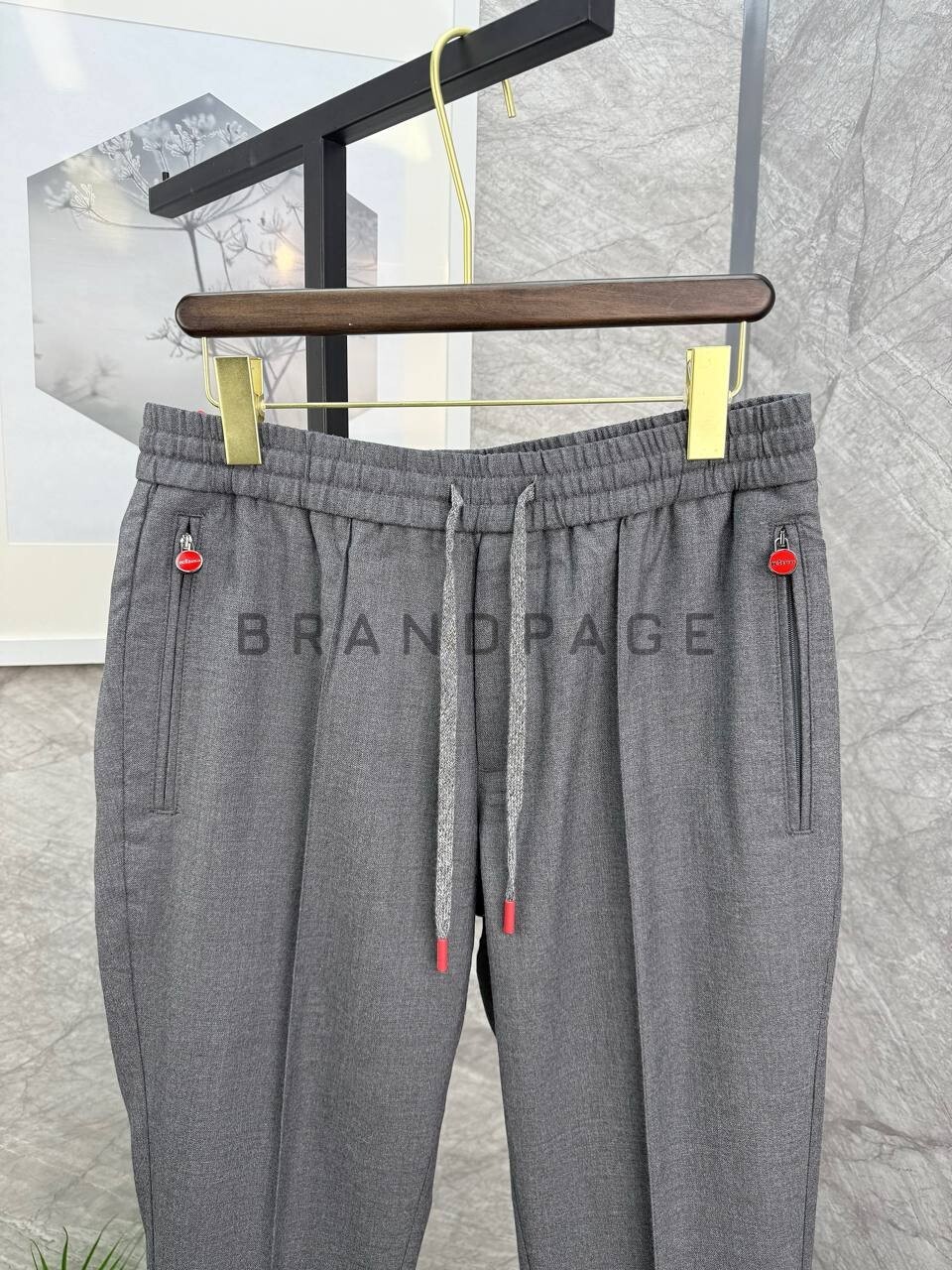 Брюки шерстяные Kiton BPLUX5562 Брюки шерстяные Kiton BPLUX5562