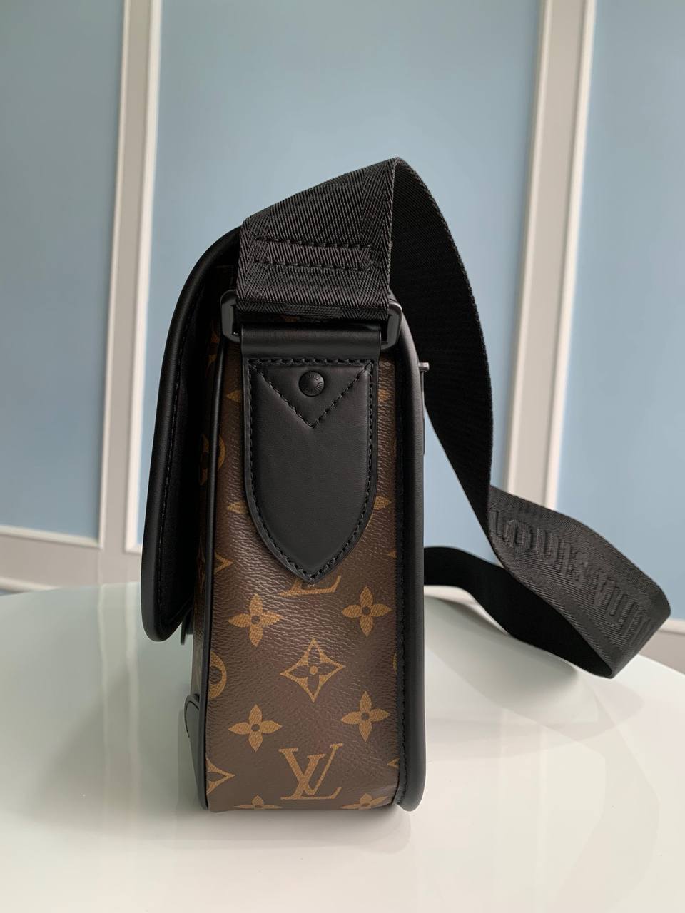 Мессенджер люкс Louis Vuitton BP-29308 Мессенджер люкс Louis Vuitton BP-29308