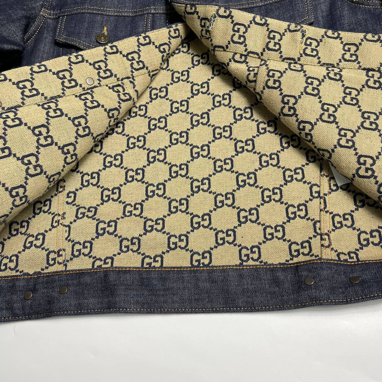 Джинсовая куртка Gucci BP-38263 оригинальная Джинсовая куртка Gucci BP-38263 оригинальная