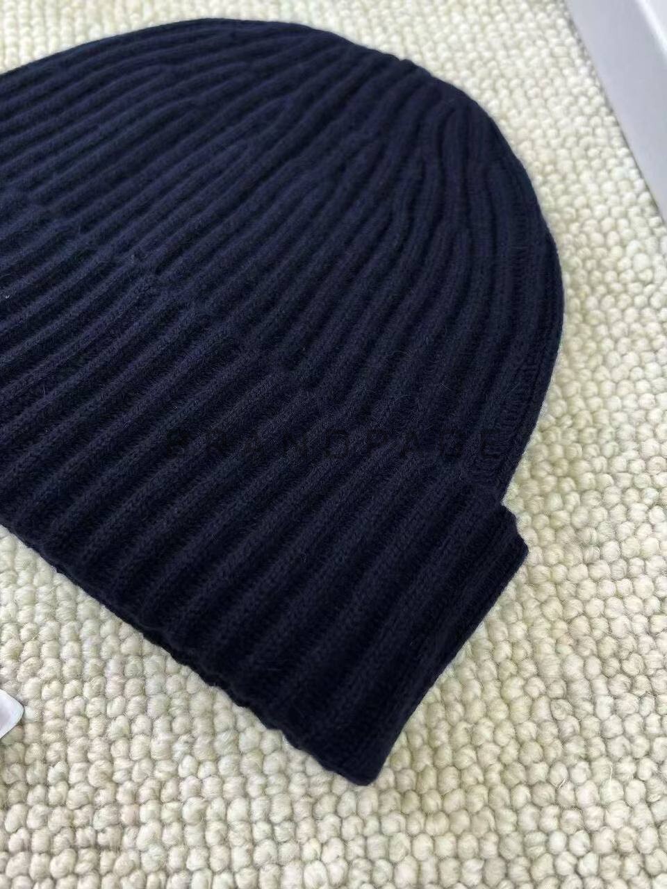 Шапка из кашемира BC BPLUX5560 Шапка из кашемира BC BPLUX5560