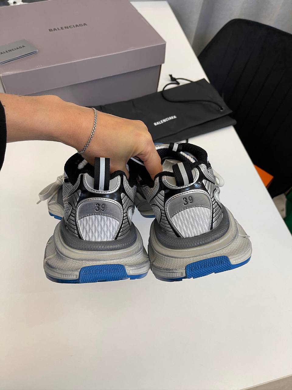 Повседневные кроссовки Balenciaga BP-52714 Повседневные кроссовки Balenciaga BP-52714