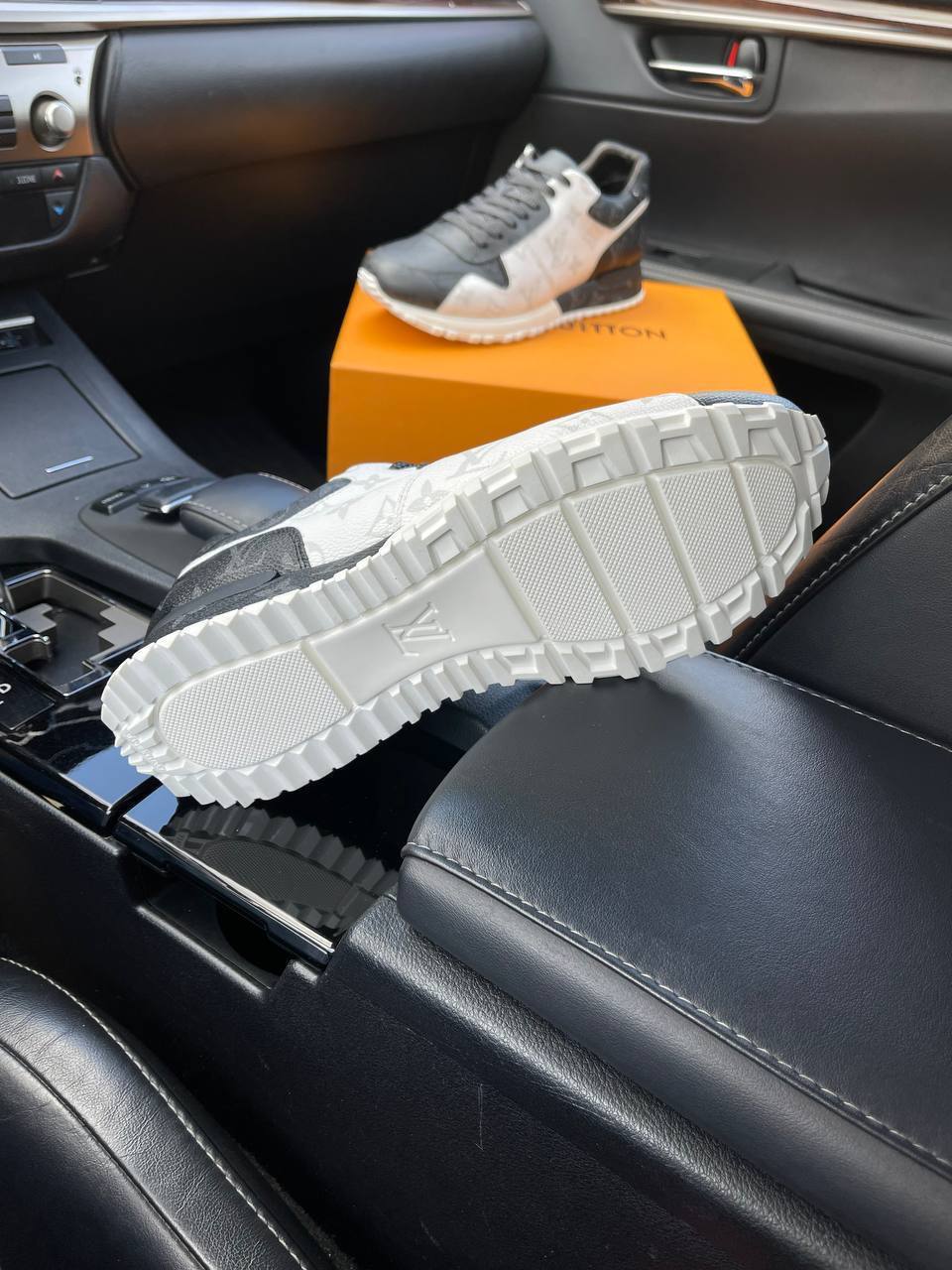 Louis Vuitton стильные кроссовки BP-13558 Louis Vuitton стильные кроссовки BP-13558