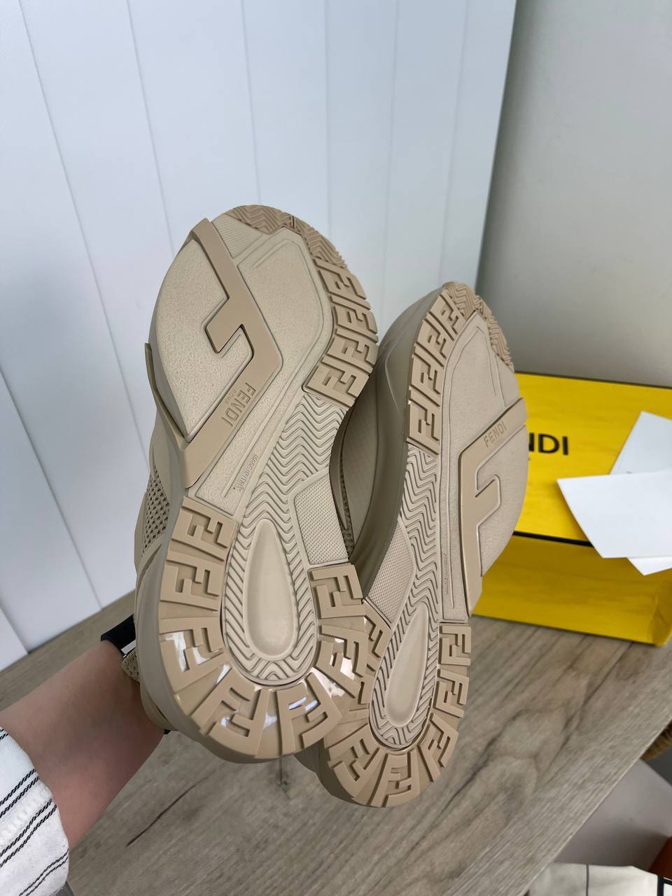 Кроссовки Fendi лимитированные BP-13328 Кроссовки Fendi лимитированные BP-13328