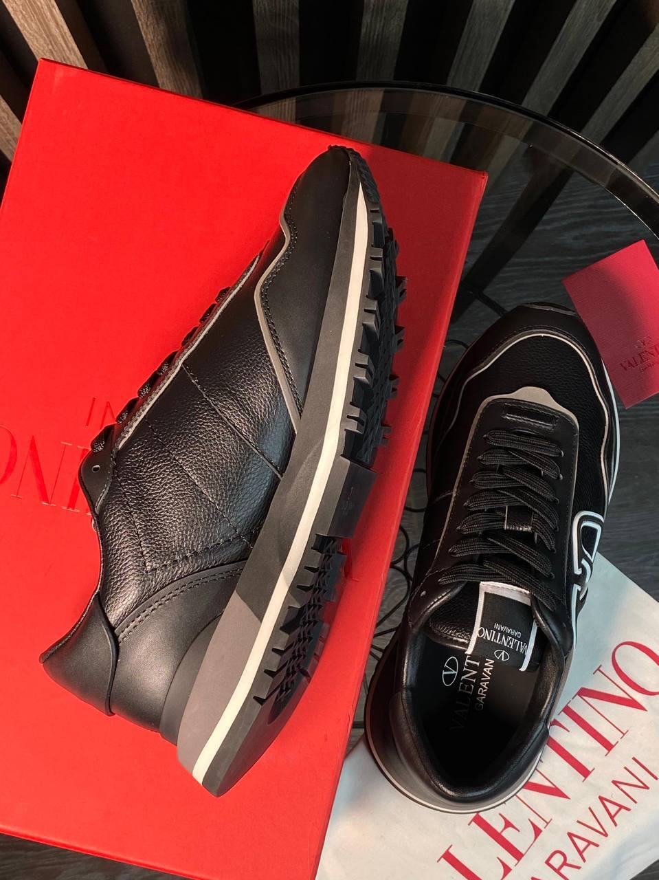 Valentino кожаные кроссовки BP-47117 Valentino кожаные кроссовки BP-47117