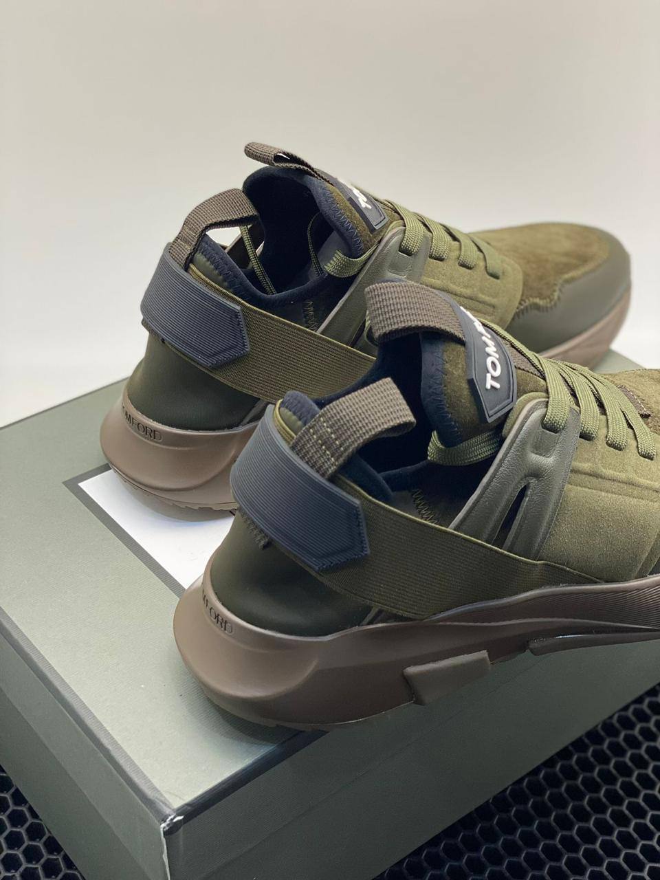 Tom Ford повседневные мужские кроссовки BP-23712 Tom Ford повседневные мужские кроссовки BP-23712