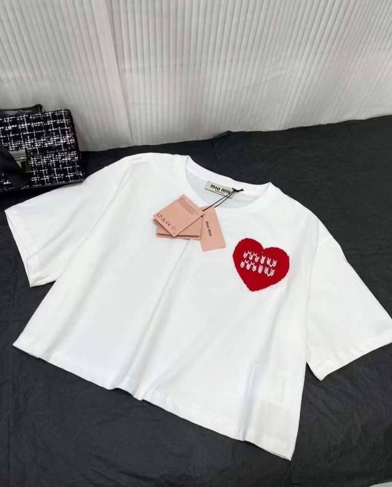 Коллекционная футболка Miu Miu BP-30698 Коллекционная футболка Miu Miu BP-30698