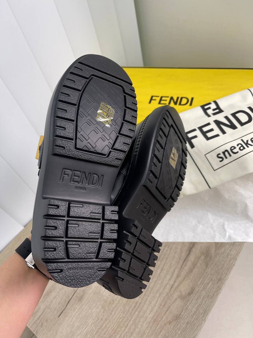 Повседневные дерби Fendi BP-24326 Повседневные дерби Fendi BP-24326
