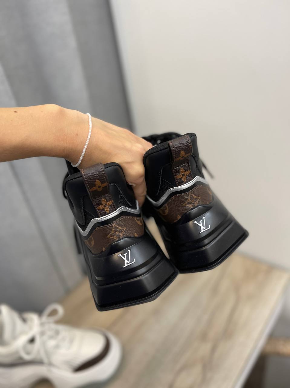 Коллекционные кроссовки на платформе Archlight 2.0 Louis Vuitton BP-38479 Коллекционные кроссовки на платформе Archlight 2.0 Louis Vuitton BP-38479