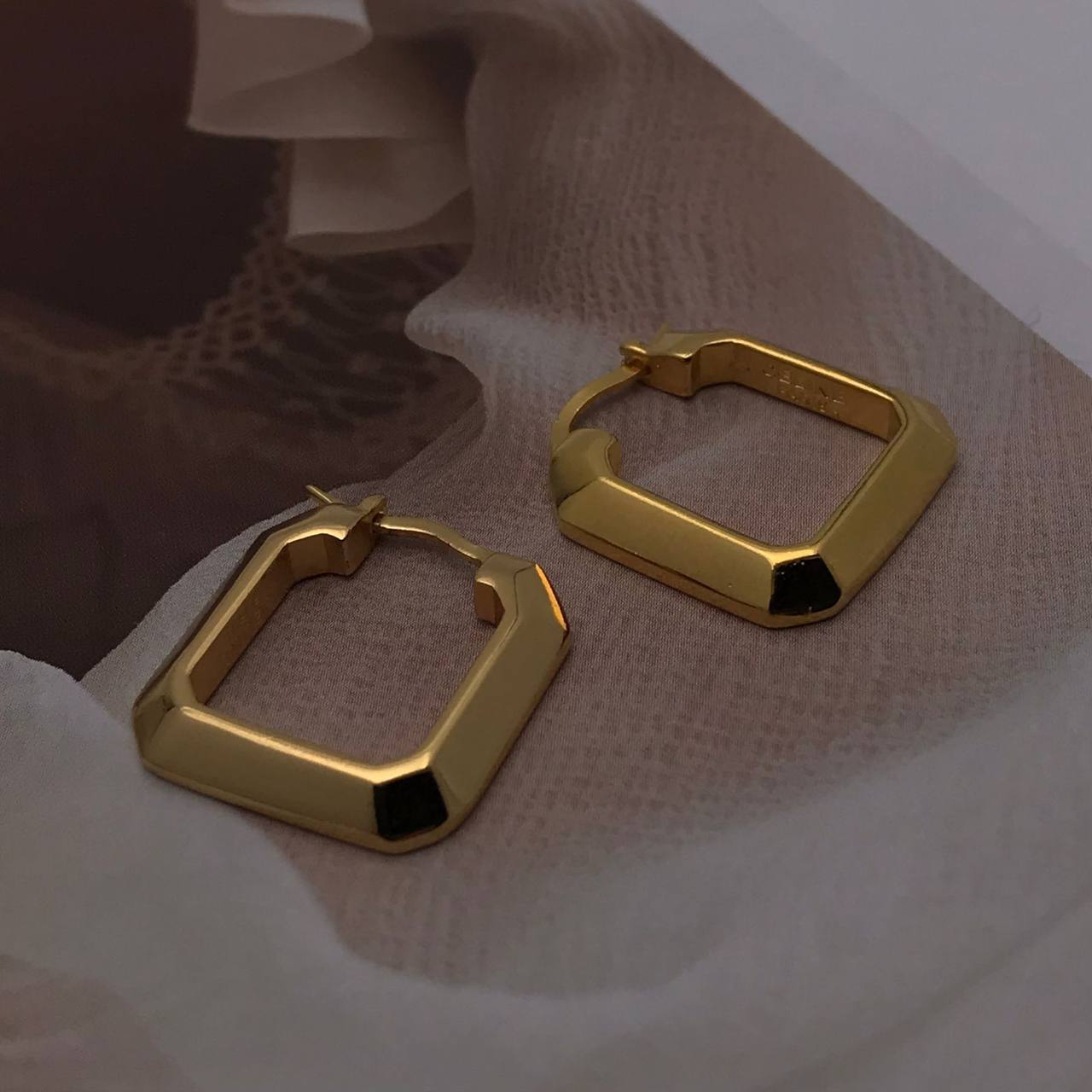 Трендовые серьги Celine BP-29583 Трендовые серьги Celine BP-29583