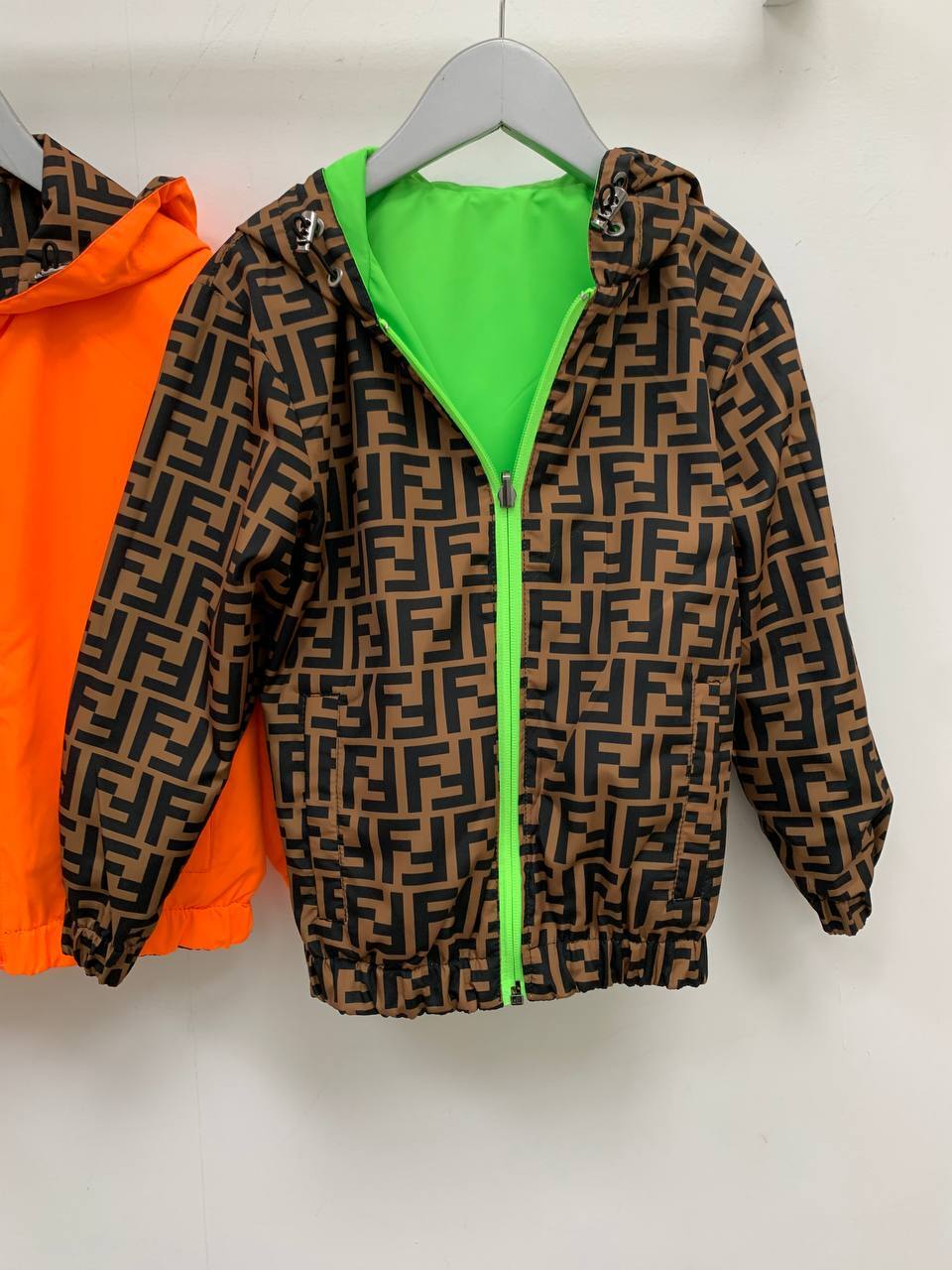 Ветровка Fendi эксклюзивная BP-33829 Ветровка Fendi эксклюзивная BP-33829