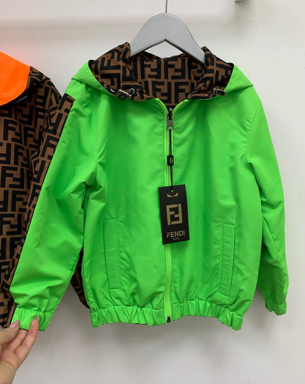 Ветровка Fendi эксклюзивная BP-33829 Ветровка Fendi эксклюзивная BP-33829