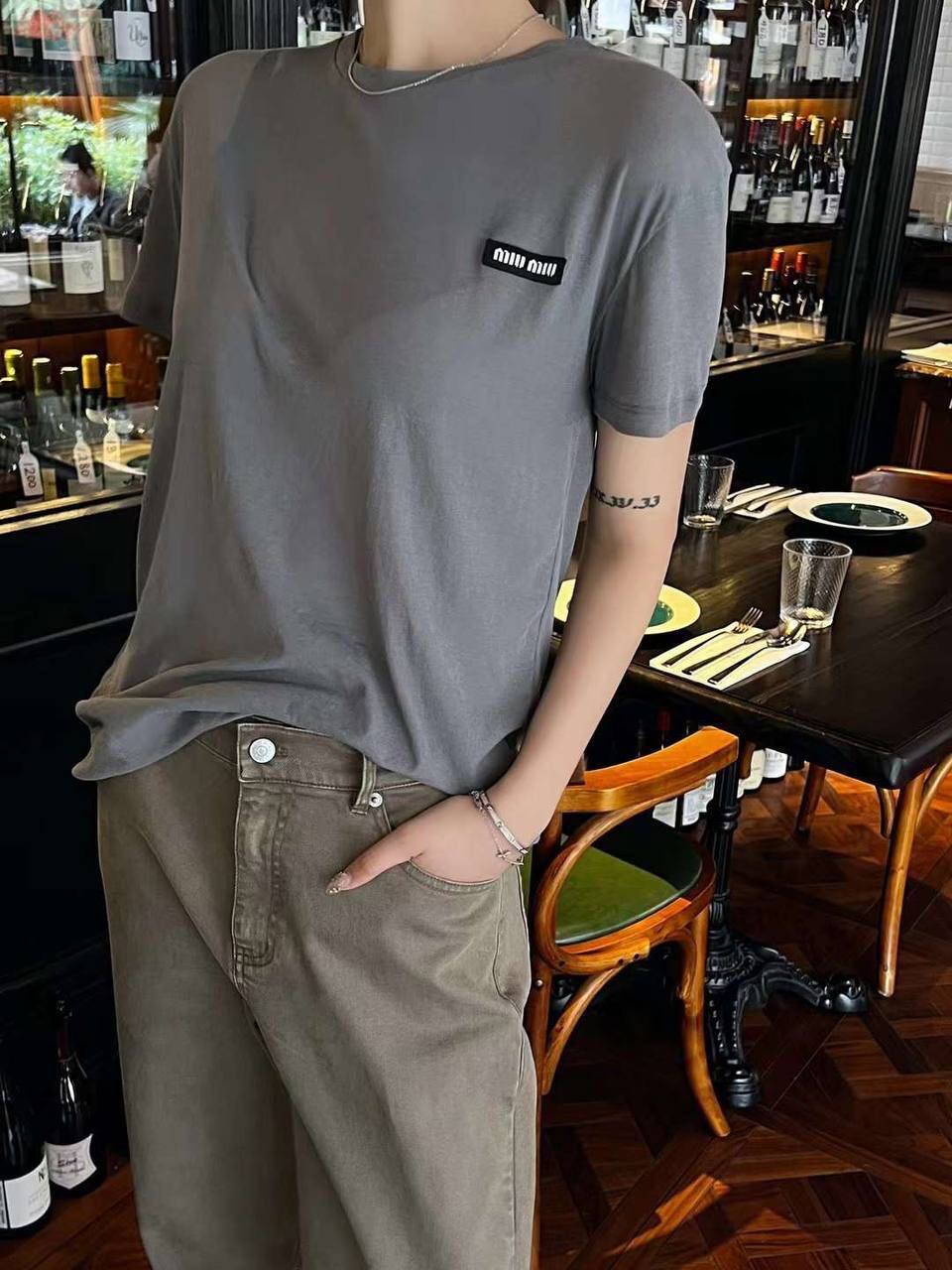 Трендовая женская футболка Miu Miu BP-37561 Трендовая женская футболка Miu Miu BP-37561