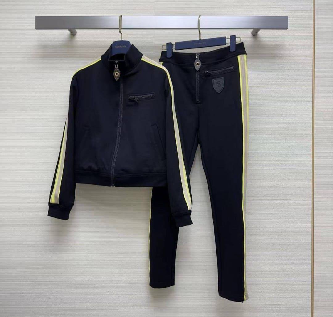 Коллекционный костюм Louis Vuitton BP-47463 Коллекционный костюм Louis Vuitton BP-47463