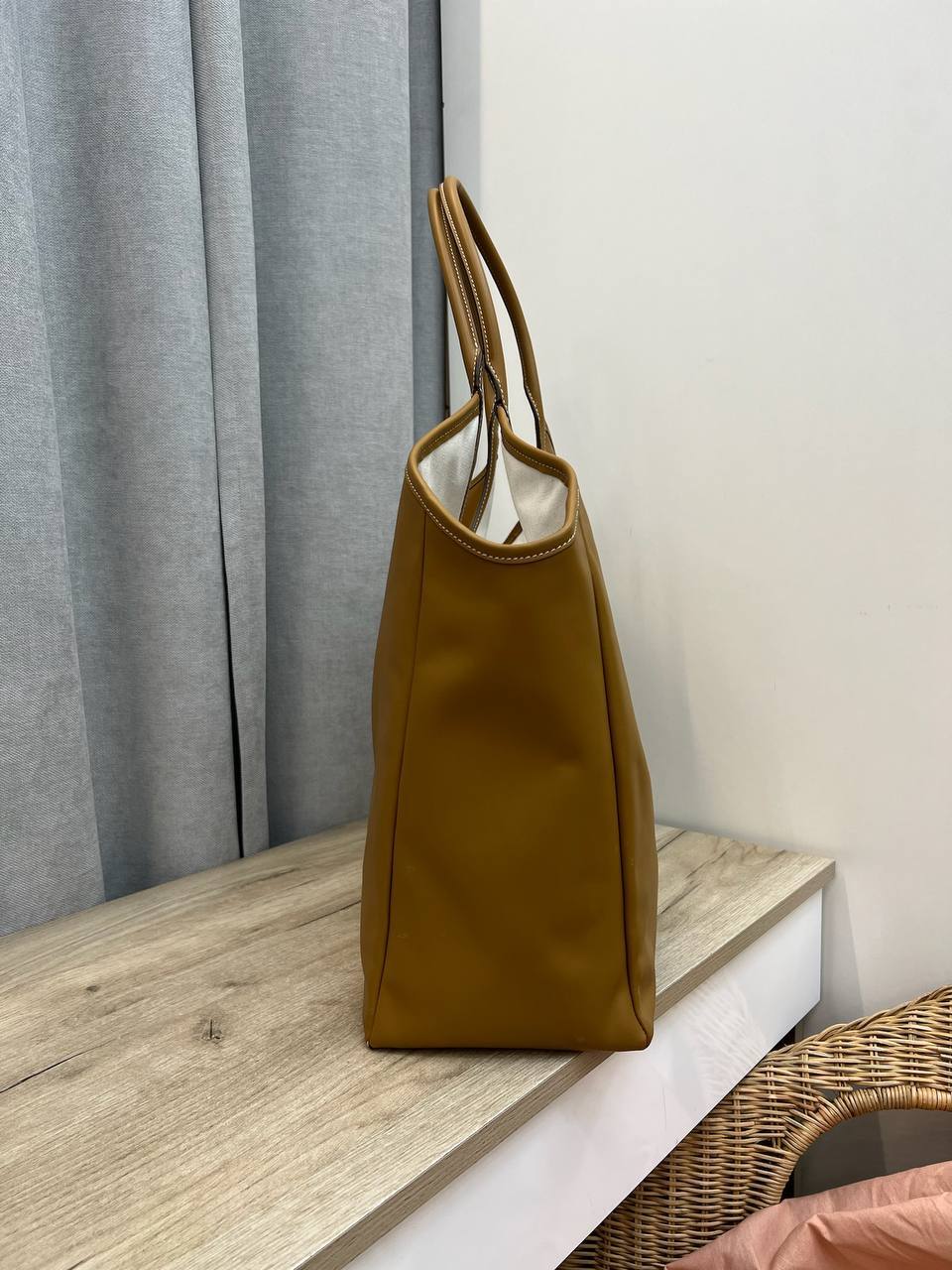 Оливково-коричневая женская сумка элитная Miu Miu BP-42975 Оливково-коричневая женская сумка элитная Miu Miu BP-42975