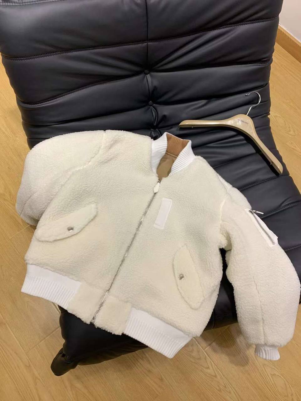 Бомбер двухсторонний Burberry BP-21309 Бомбер двухсторонний Burberry BP-21309