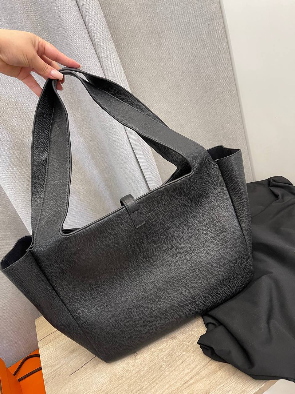 Повседневная женская сумка Yves Saint Laurent BP-52037 Повседневная женская сумка Yves Saint Laurent BP-52037