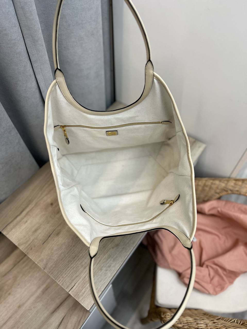 Коллекционная женская сумка Miu Miu BP-42974 Коллекционная женская сумка Miu Miu BP-42974