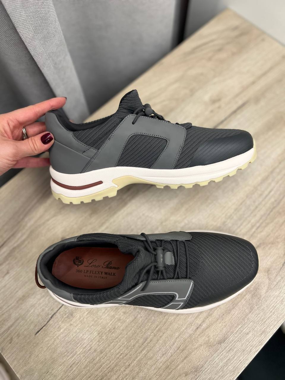 Серые кроссовки премиум Loro Piana BP-46355 Серые кроссовки премиум Loro Piana BP-46355