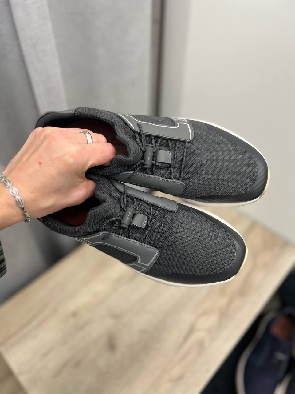 Серые кроссовки премиум Loro Piana BP-46355 Серые кроссовки премиум Loro Piana BP-46355