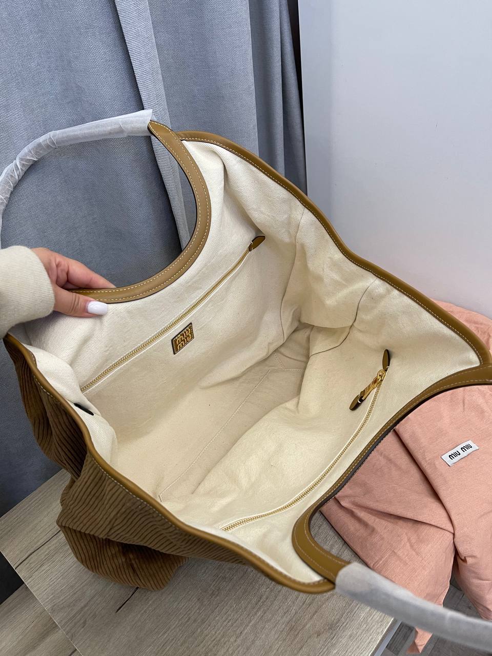 Элитная женская сумка Miu Miu BP-50925 Элитная женская сумка Miu Miu BP-50925