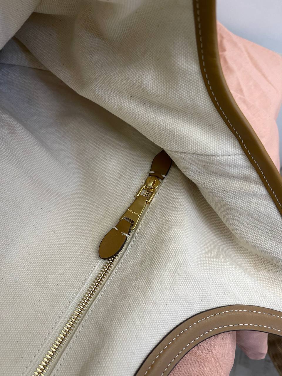 Элитная женская сумка Miu Miu BP-50925 Элитная женская сумка Miu Miu BP-50925