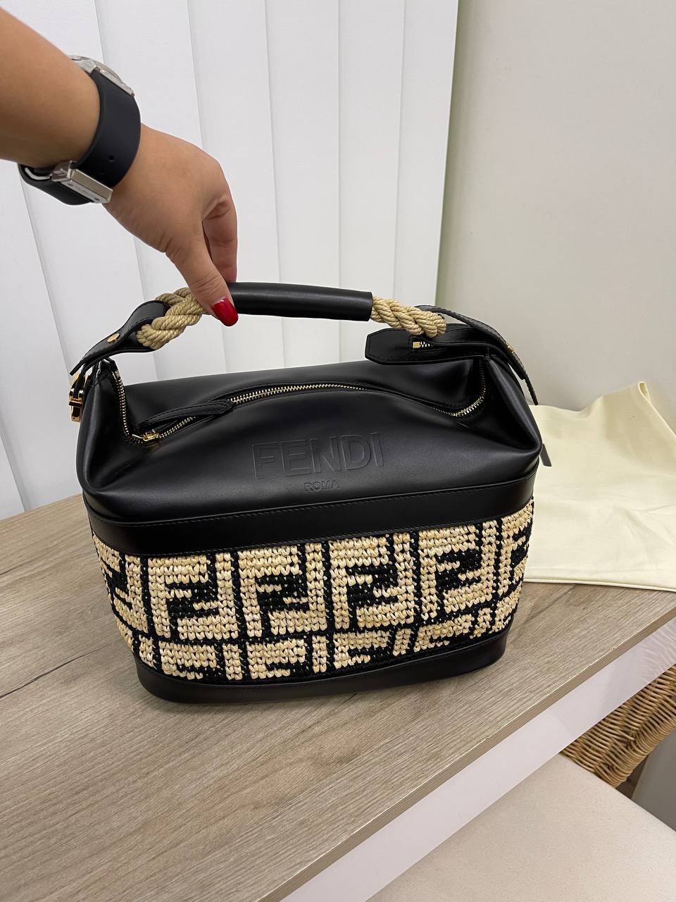 Элитная женская сумка Fendi BP-21530 Элитная женская сумка Fendi BP-21530