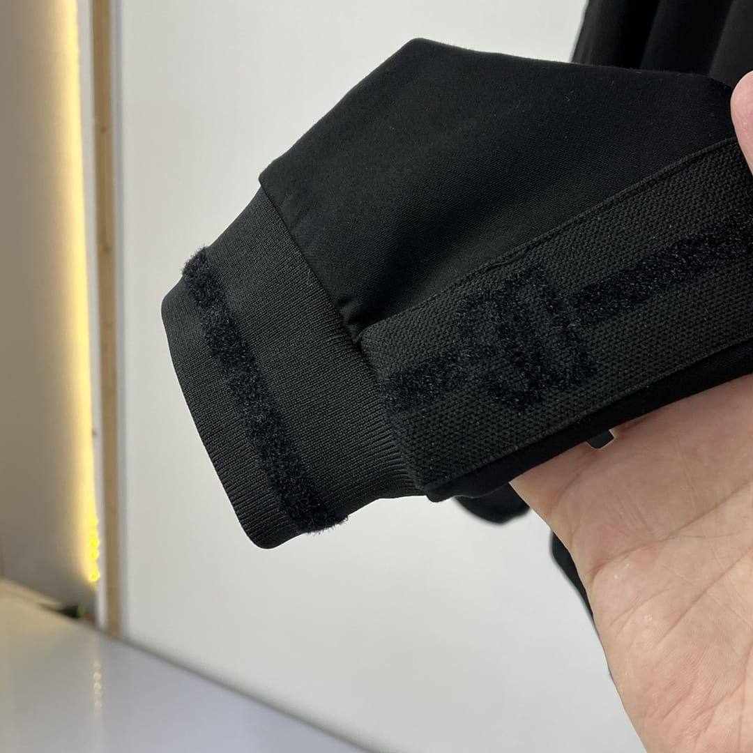 Спортивный костюм от Dolce & Gabbana BP-25919 Спортивный костюм от Dolce & Gabbana BP-25919