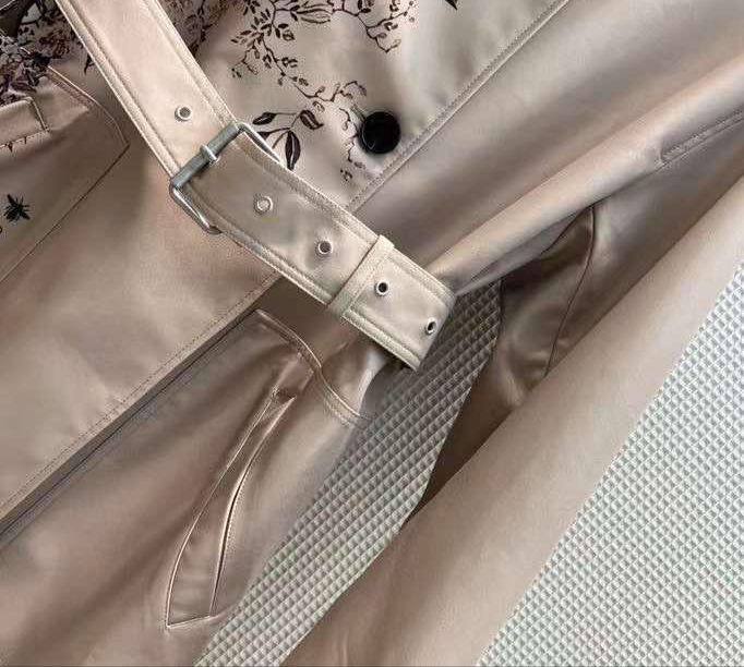 Коллекционный плащ Christian Dior BP-21038 Коллекционный плащ Christian Dior BP-21038