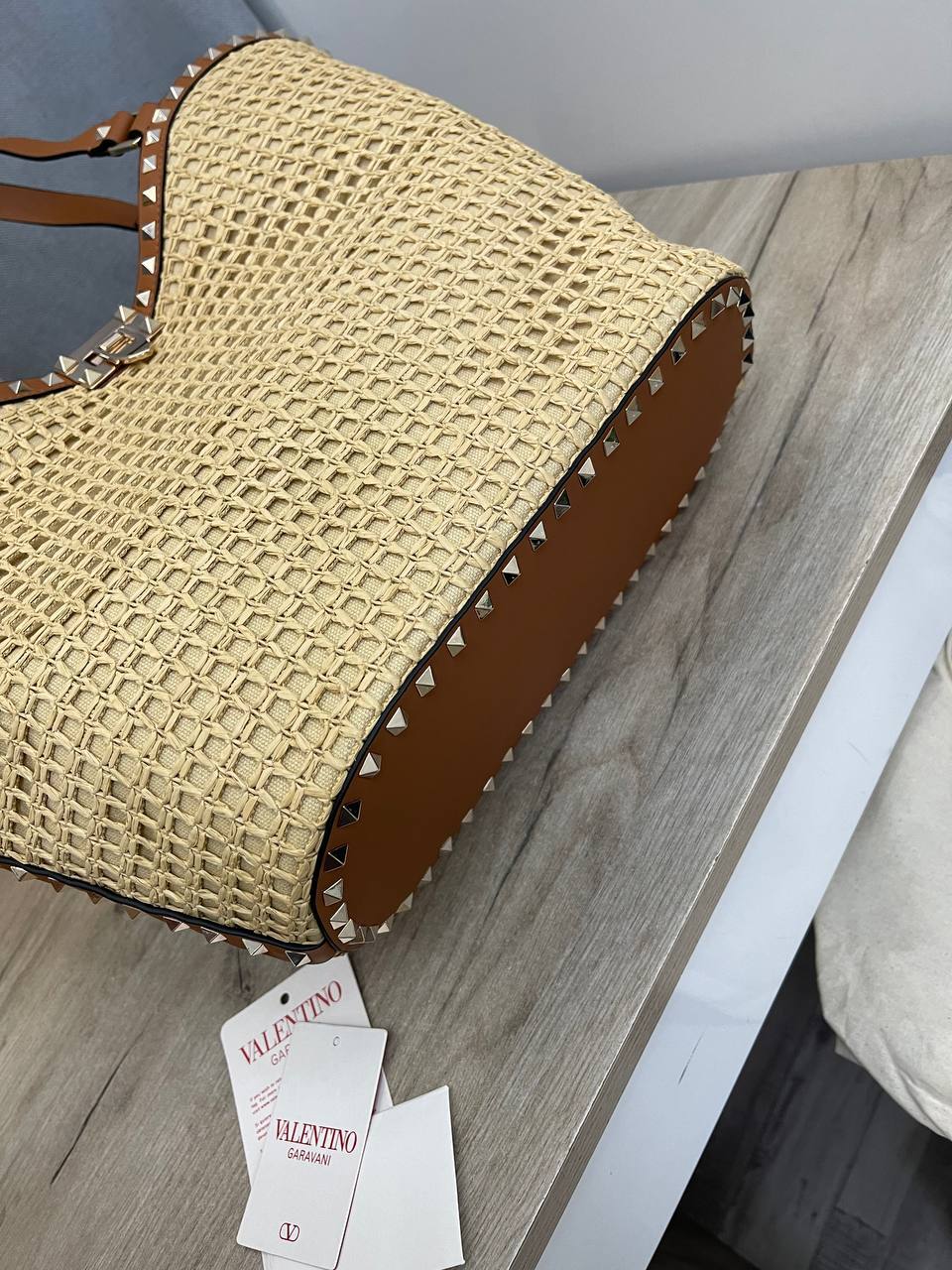 Женская коллекционная сумка песочная Valentino BP-53139 Женская коллекционная сумка песочная Valentino BP-53139