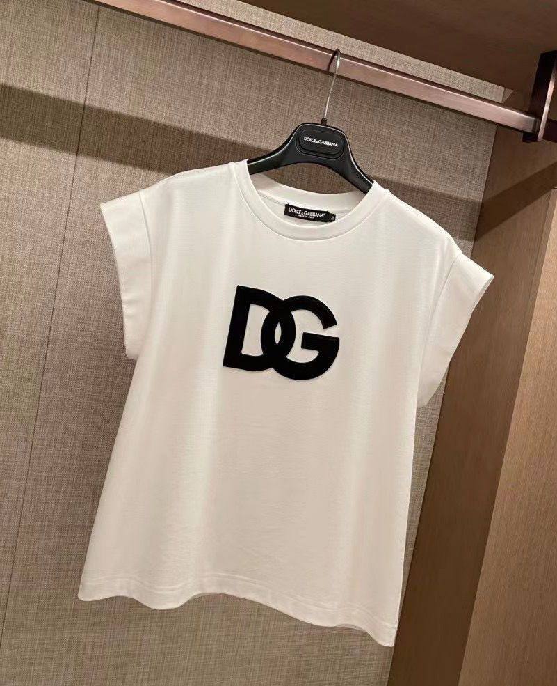 Повседневная футболка Dolce & Gabbana BP-12702 Повседневная футболка Dolce & Gabbana BP-12702