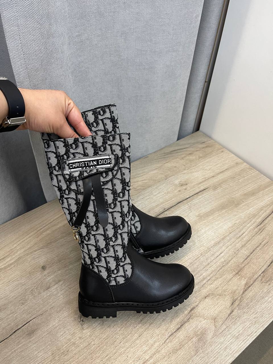 Сапоги из кожи Christian Dior BP-42041 Сапоги из кожи Christian Dior BP-42041