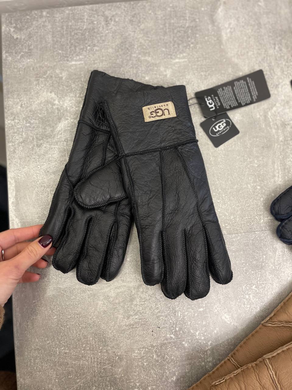 Ugg Australia BP-43161 эксклюзивные перчатки для мужчин Ugg Australia BP-43161 эксклюзивные перчатки для мужчин