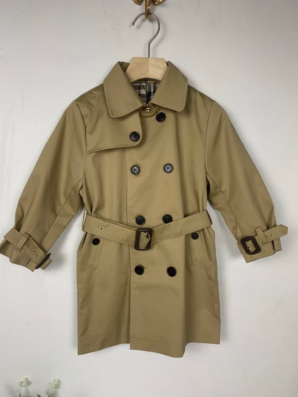 Тренч из высококачественного материала Burberry BP-17976 Тренч из высококачественного материала Burberry BP-17976