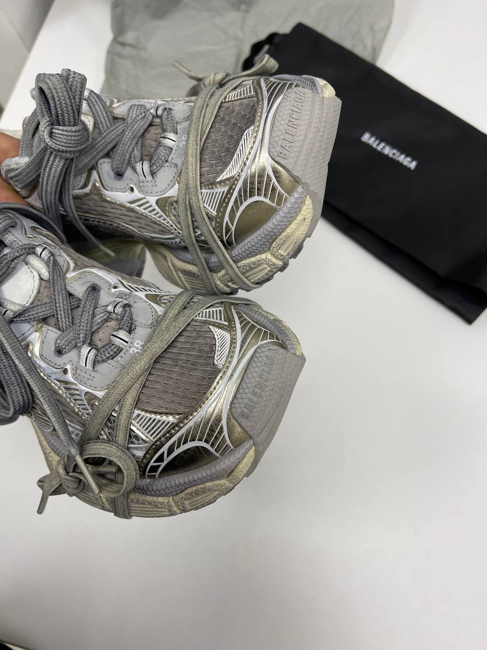 Дизайнерские кроссовки Balenciaga BP-30745 Дизайнерские кроссовки Balenciaga BP-30745