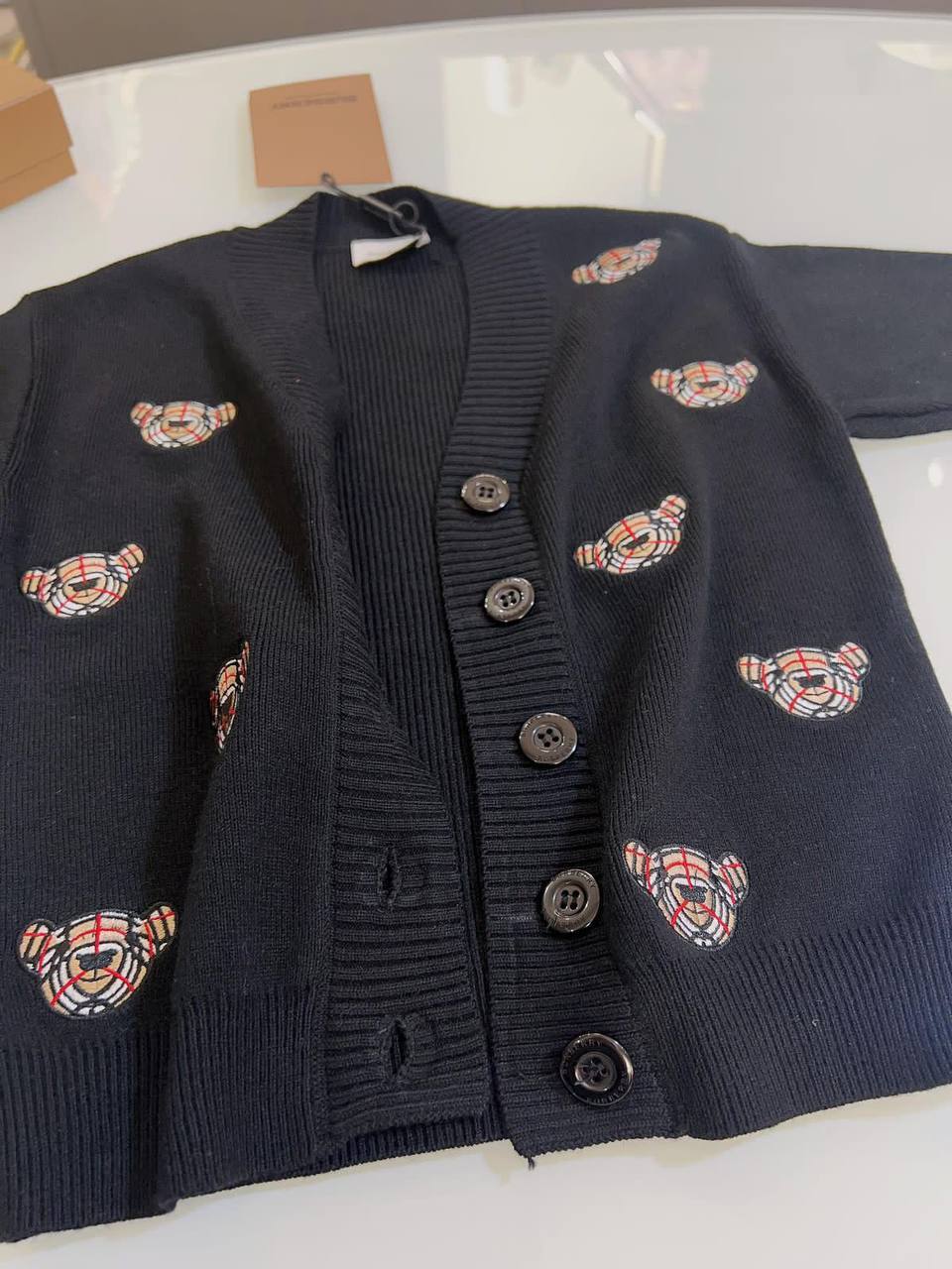 Кардиган из высококачественного материала Burberry BP-37889 Кардиган из высококачественного материала Burberry BP-37889