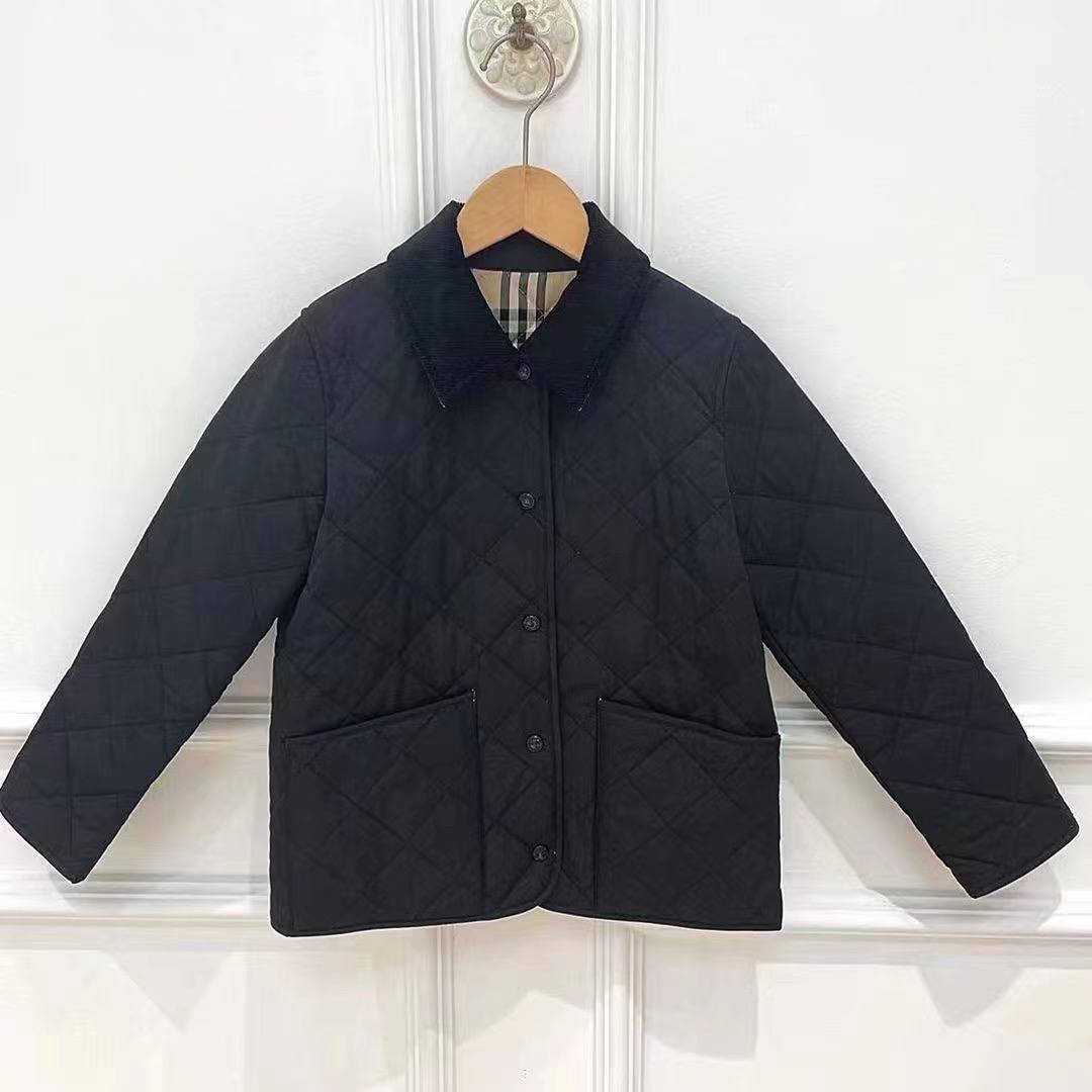 Куртка из высококачественного материала Burberry BP-17972 Куртка из высококачественного материала Burberry BP-17972