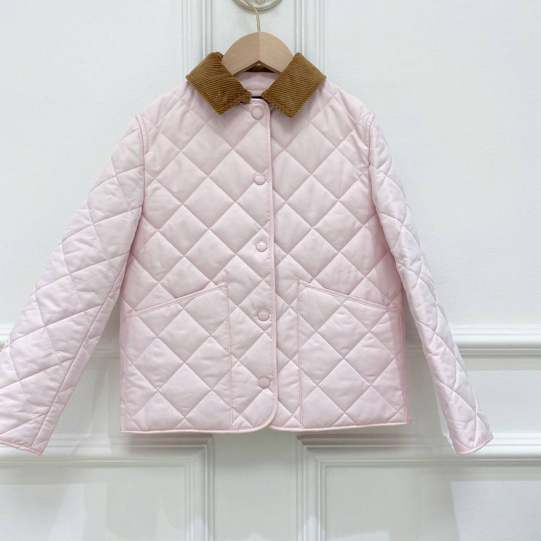 Куртка из высококачественных материалов Burberry BP-17970 Куртка из высококачественных материалов Burberry BP-17970