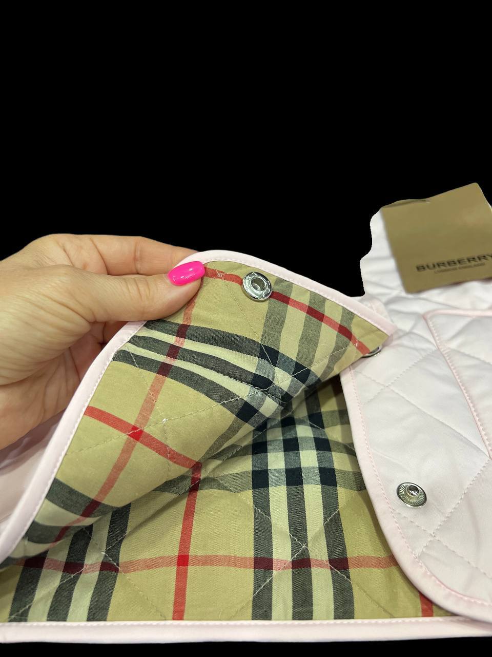 Куртка из высококачественных материалов Burberry BP-17970 Куртка из высококачественных материалов Burberry BP-17970