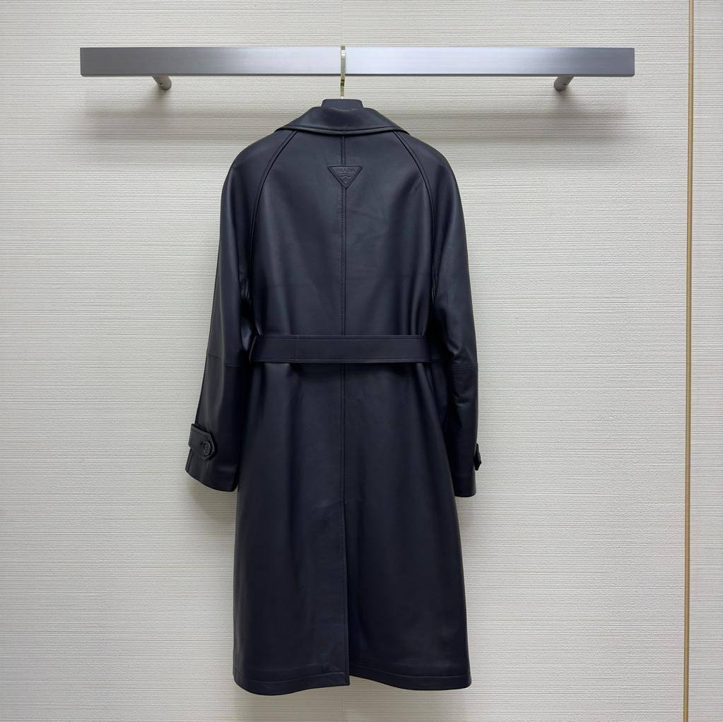 Трендовый кожаный плащ Prada BP-39778 Трендовый кожаный плащ Prada BP-39778