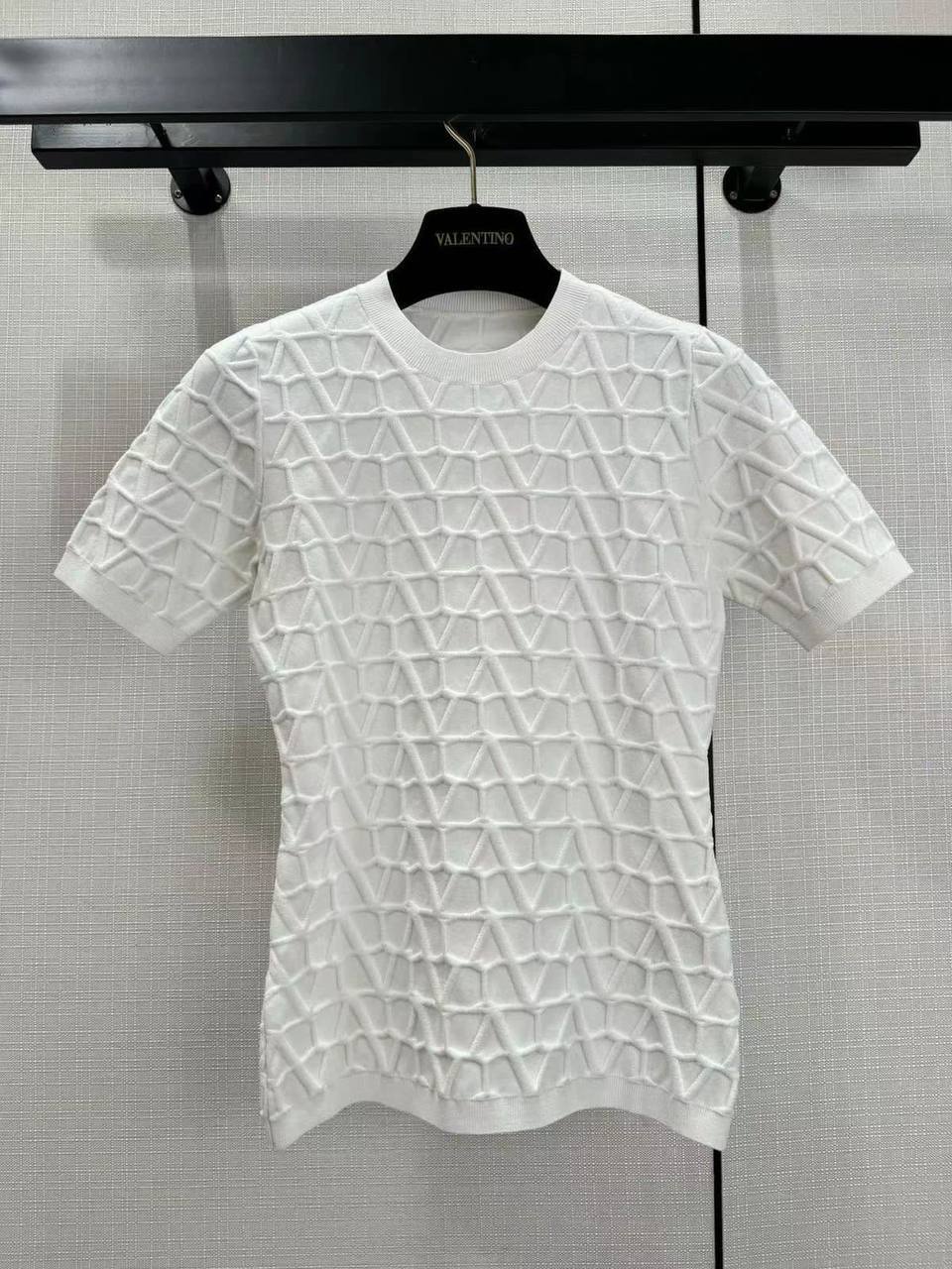 Valentino BP-44896 лимитированная футболка Valentino BP-44896 лимитированная футболка