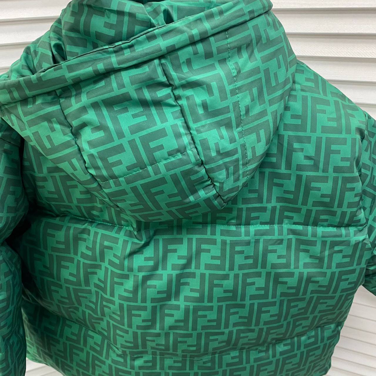 Куртка лимитная из высококачественного материала Fendi BP-19755 Куртка лимитная из высококачественного материала Fendi BP-19755