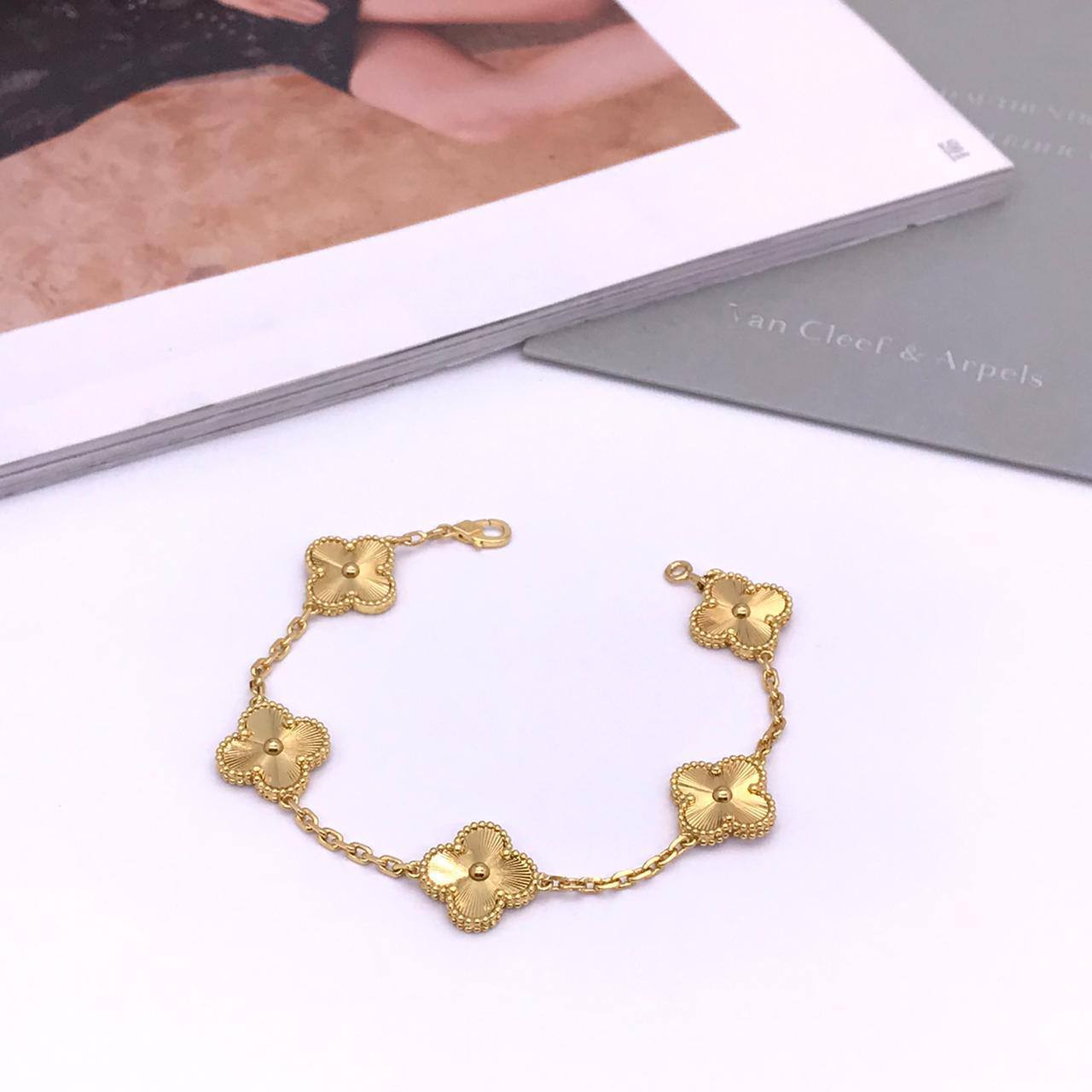 Трендовый браслет Van Cleef BP-25899 Трендовый браслет Van Cleef BP-25899