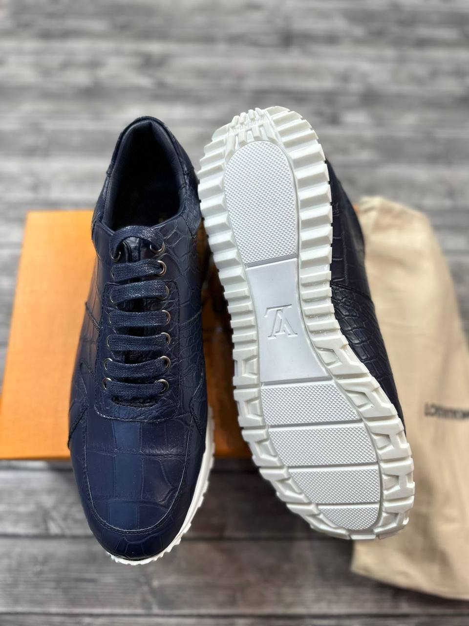 Кроссовки Louis Vuitton кожа крокодила BP-36541 Кроссовки Louis Vuitton кожа крокодила BP-36541