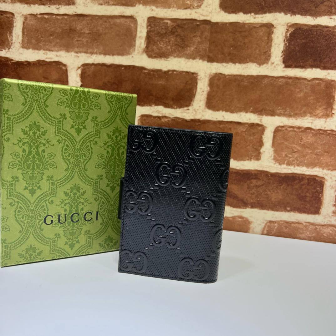 Обложка для паспорта Gucci с рельефными узорами BP-44329 Обложка для паспорта Gucci с рельефными узорами BP-44329