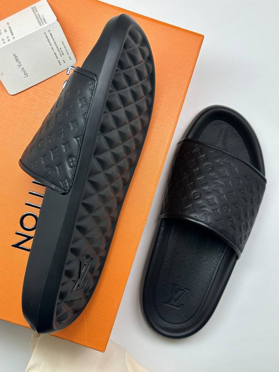 Элитные шлёпанцы Louis Vuitton BP-45519 Элитные шлёпанцы Louis Vuitton BP-45519