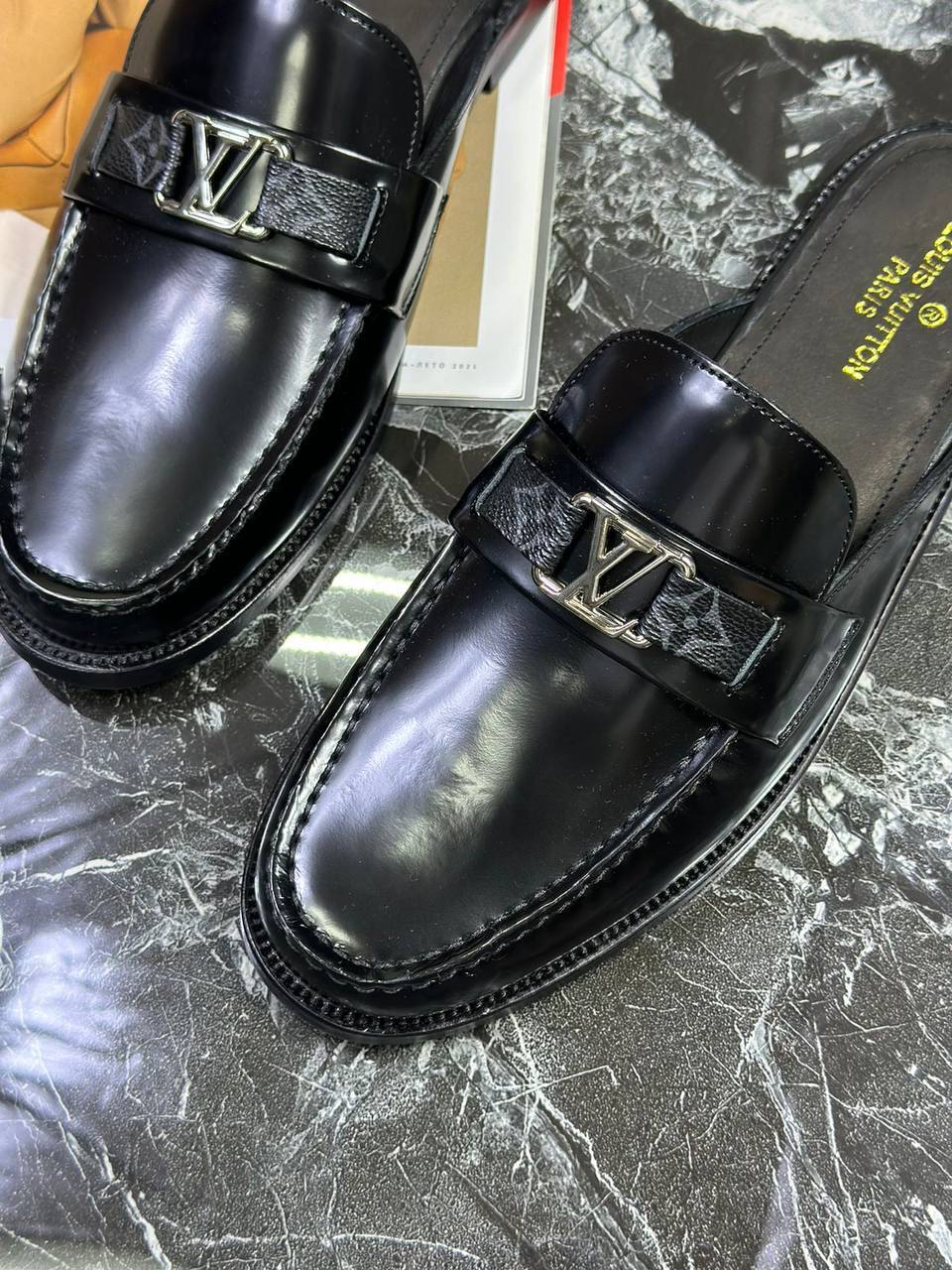 Дизайнерские мюли Louis Vuitton BP-35940 Дизайнерские мюли Louis Vuitton BP-35940